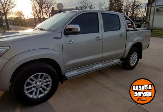 Camionetas - Toyota Hilux SRV 2013 Diesel 211000Km - En Venta