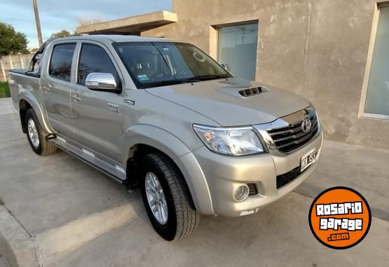 Camionetas - Toyota Hilux SRV 2013 Diesel 211000Km - En Venta