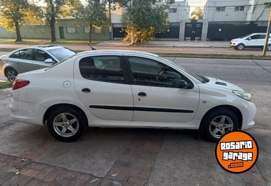 Autos - Peugeot 207 4 PUERTAS 1.4 2011 GNC 111111Km - En Venta