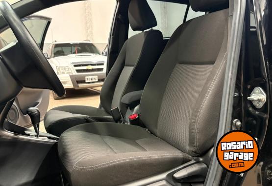Autos - Toyota Yaris XS 1.5 2025 Nafta 12000Km - En Venta