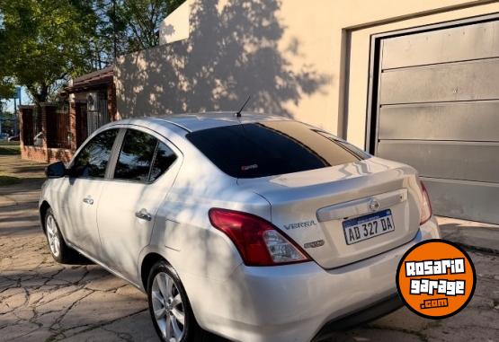 Autos - Nissan Versa 2018 Nafta 64700Km - En Venta