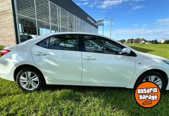 Autos - Toyota TOYOTA COROLLA XEI 1.8 MT 2017 Nafta 127000Km - En Venta
