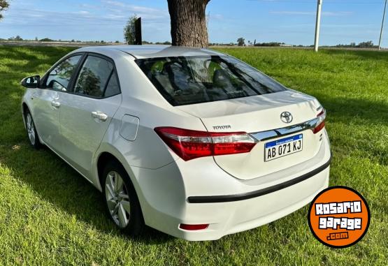 Autos - Toyota TOYOTA COROLLA XEI 1.8 MT 2017 Nafta 127000Km - En Venta