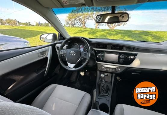 Autos - Toyota TOYOTA COROLLA XEI 1.8 MT 2017 Nafta 127000Km - En Venta