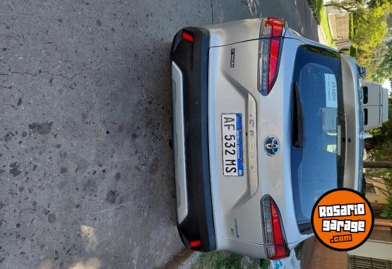 Autos - Toyota Corola cross hibrido 2022 Electrico / Hibrido 86000Km - En Venta