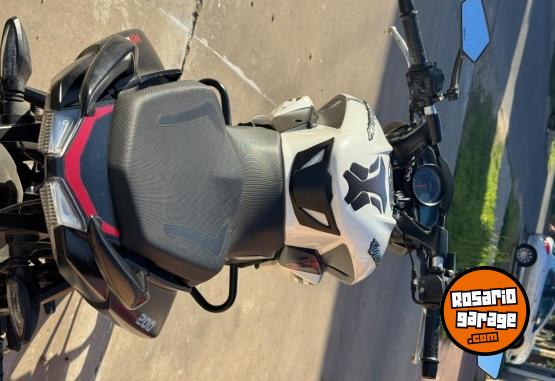 Motos - Bajaj Rouser Ns 200 2015 Nafta 15000Km - En Venta