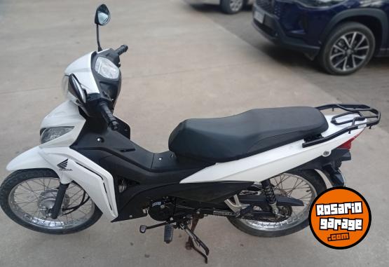 Motos - Honda Wave 110 2024 Nafta 15700Km - En Venta