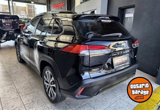 Autos - Toyota Corolla Cross SEG 2022 Nafta 100000Km - En Venta