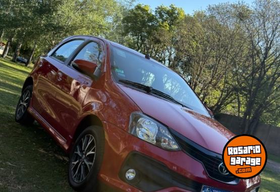Autos - Toyota Etios 2022 Nafta 37000Km - En Venta