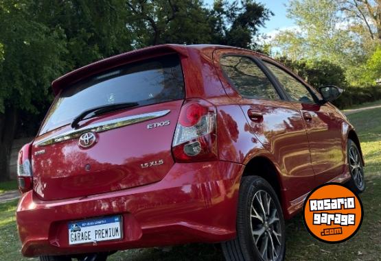 Autos - Toyota Etios 2022 Nafta 37000Km - En Venta