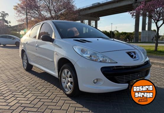 Autos - Peugeot 207 COMPACT 1.4 HDI 2013 Diesel 190000Km - En Venta