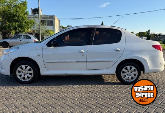 Autos - Peugeot 207 COMPACT 1.4 HDI 2013 Diesel 190000Km - En Venta