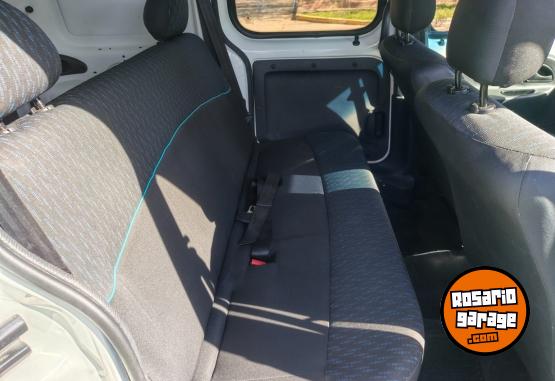 Utilitarios - Renault KANGOO CONFORT 1.6 5A 2017 GNC 119000Km - En Venta