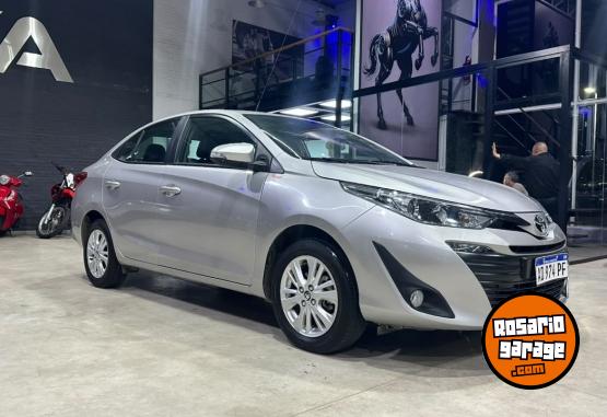 Autos - Toyota YARIS XLS CVT 2019 Nafta 7200Km - En Venta