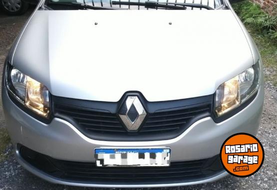 Autos - Renault Authentique plus 1.6 2017 Nafta 99000Km - En Venta