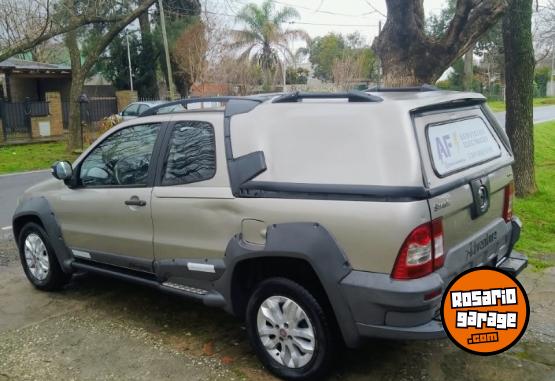 Autos - Fiat Strada doble cabina 2013 Nafta 220000Km - En Venta