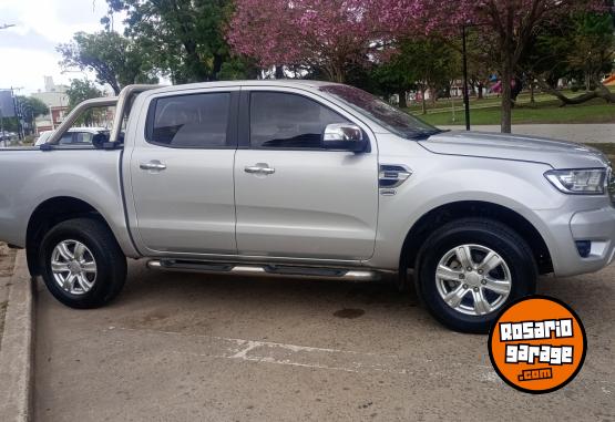 Camionetas - Ford RANGER XLT 2.5 NAFTA 2023 GNC 92000Km - En Venta