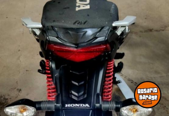Motos - Honda Twister CB 125 2023 Nafta 21000Km - En Venta
