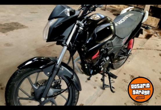 Motos - Honda Twister CB 125 2023 Nafta 21000Km - En Venta