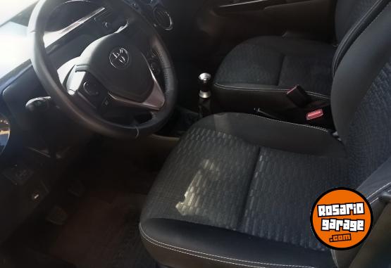 Autos - Toyota Etios Cross 16v 2016 Nafta 81946Km - En Venta