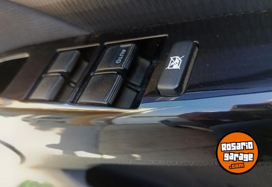 Autos - Toyota Etios Cross 16v 2016 Nafta 81946Km - En Venta