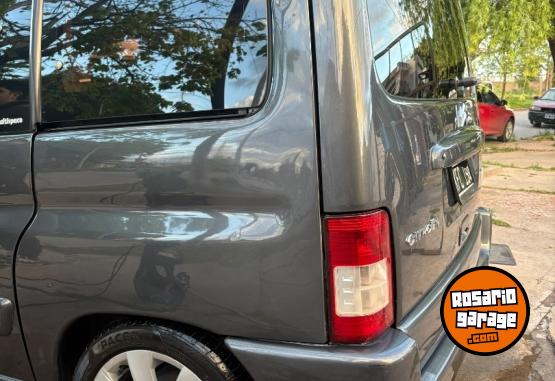 Utilitarios - Citroen Berlingo 2011 GNC 189000Km - En Venta