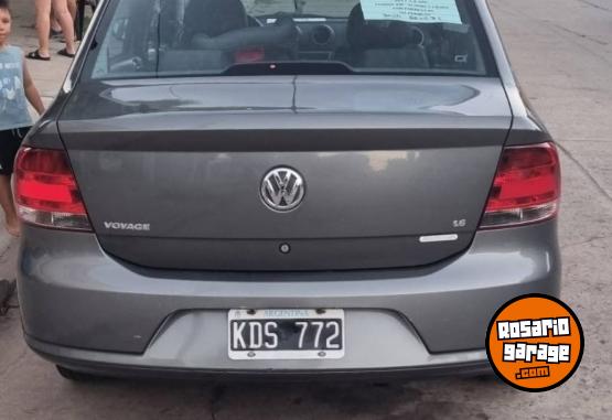 Autos - Volkswagen 2011 confirline 2011 GNC 170000Km - En Venta