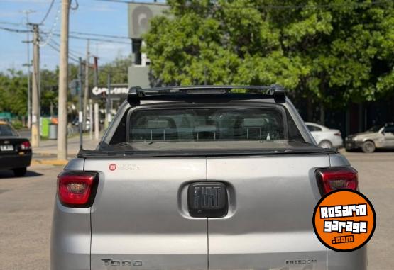 Camionetas - Fiat TORO FREEDOM 2020 Nafta 109000Km - En Venta