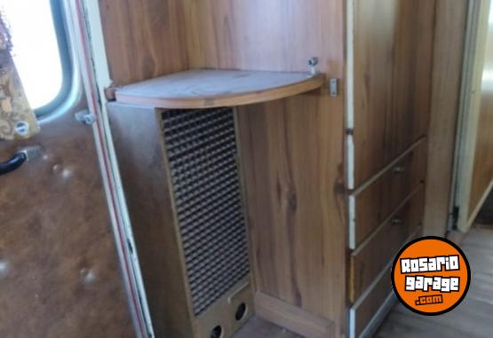 Camiones y Grúas - Vendo motorhome soy titular - En Venta