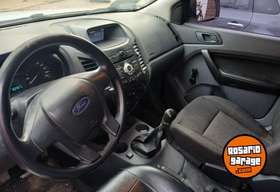 Camionetas - Ford Ranger C/S 2018 GNC 160000Km - En Venta