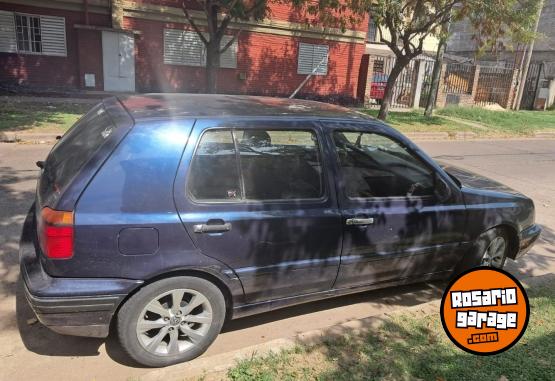 Autos - Volkswagen Golf 1998 Nafta 300000Km - En Venta