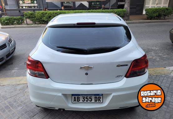 Autos - Chevrolet Onix 1.4 Joy+ 2017 Nafta 124000Km - En Venta