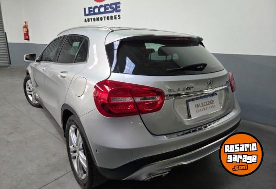 Autos - Mercedes Benz Gla 200 2017 Nafta 110000Km - En Venta