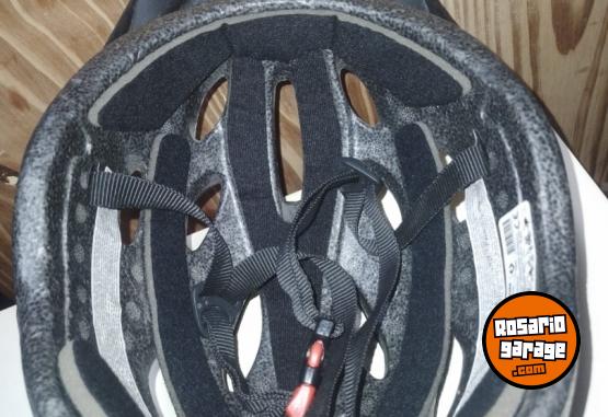 Deportes - Casco BTwin talle L como nuevo - En Venta