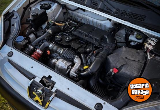 Utilitarios - Peugeot PARTNER FURGON BERLINGO 2015 Diesel 144000Km - En Venta