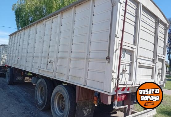 Camiones y Grúas - OMBU CEREALERO - En Venta