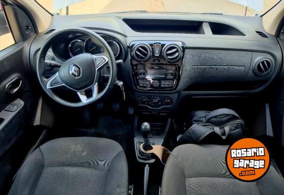 Utilitarios - Renault Kangoo confort 2020 Diesel 121000Km - En Venta