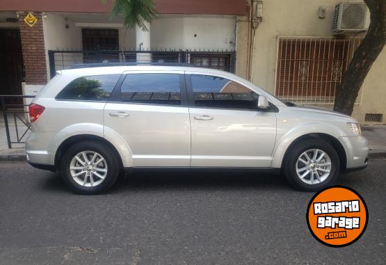 Camionetas - Dodge Journey SXT 2014 Nafta 152000Km - En Venta