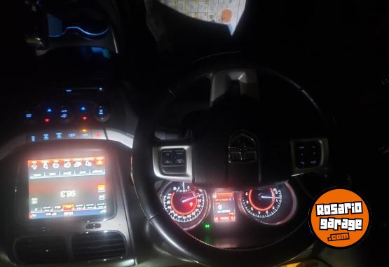 Camionetas - Dodge Journey SXT 2014 Nafta 152000Km - En Venta