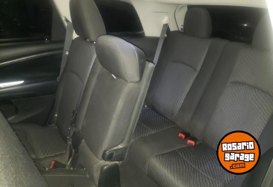 Camionetas - Dodge Journey SXT 2014 Nafta 152000Km - En Venta