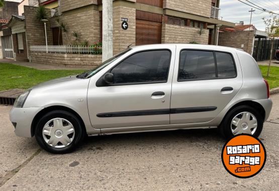 Autos - Renault Clio 2010 Nafta 200000Km - En Venta