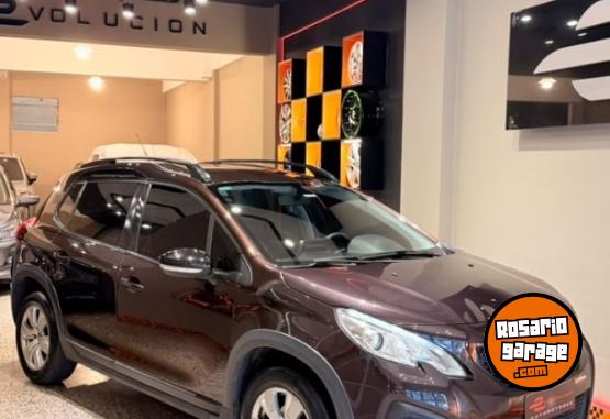 Autos - Peugeot 2008 ALLURE 2019 Nafta 102000Km - En Venta
