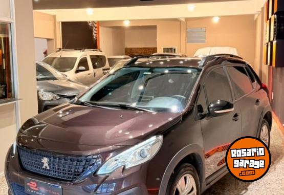 Autos - Peugeot 2008 ALLURE 2019 Nafta 102000Km - En Venta