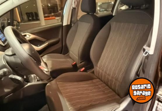 Autos - Peugeot 2008 ALLURE 2019 Nafta 102000Km - En Venta