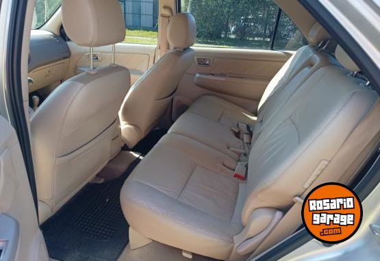 Camionetas - Toyota SW4 3.0 TDI CUERO 2007 Diesel 280000Km - En Venta