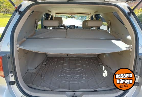 Camionetas - Toyota SW4 3.0 TDI CUERO 2007 Diesel 280000Km - En Venta