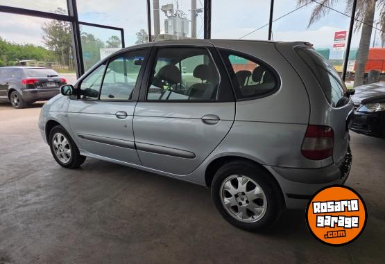 Autos - Renault Scenic 2007 Nafta 178000Km - En Venta