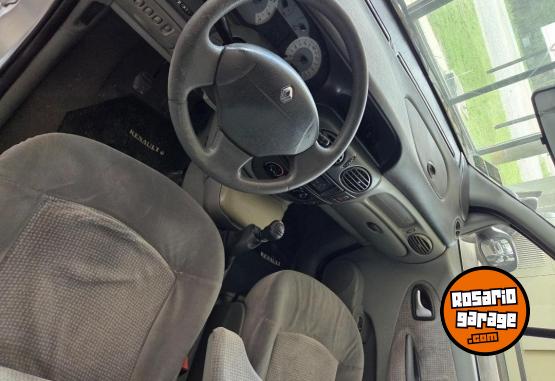 Autos - Renault Scenic 2007 Nafta 178000Km - En Venta