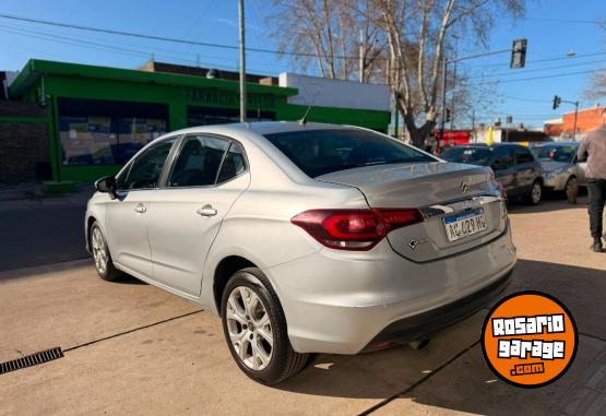 Autos - Citroen C4 Lounge 1.6 HDI Feel PK 2018 Diesel 109000Km - En Venta