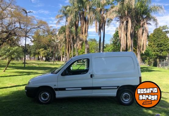 Utilitarios - Peugeot Partner, Confort 2009 Diesel 200000Km - En Venta